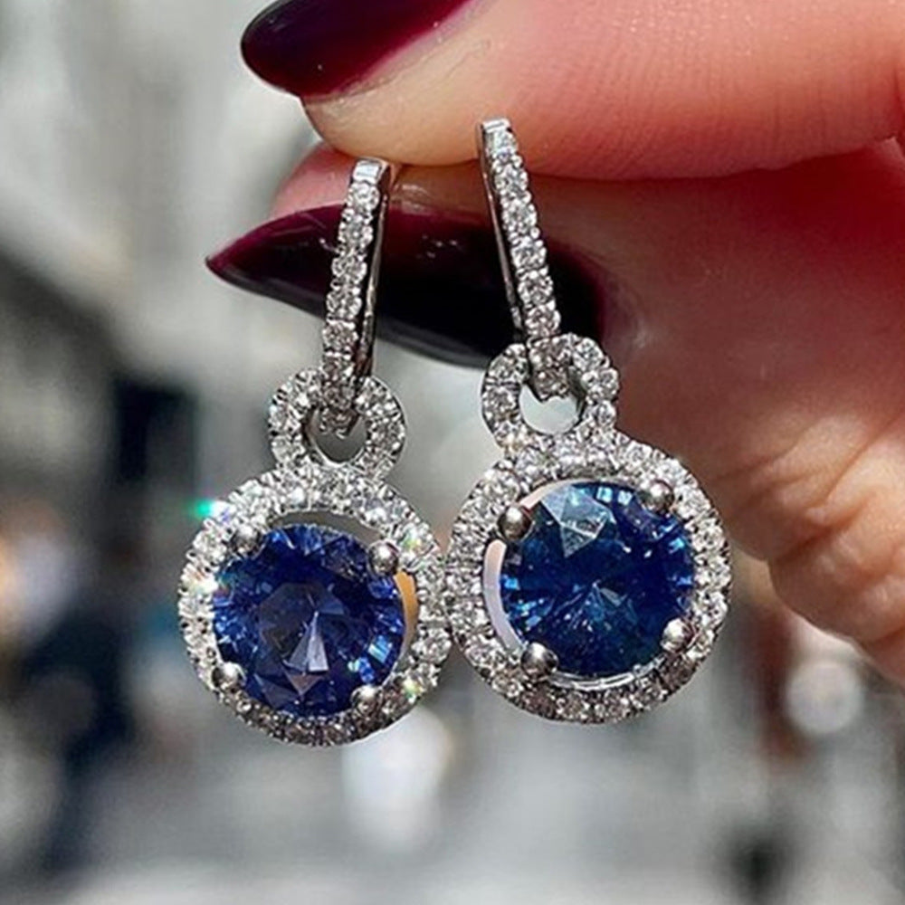 Elegant Earring for Every Occasion