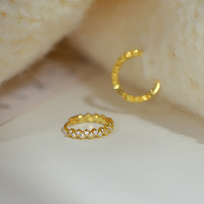 Classic Earring with Timeless Appeal