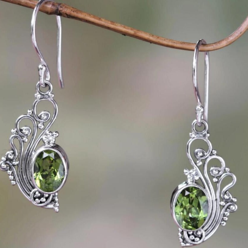 Charming Earring for Any Occasion