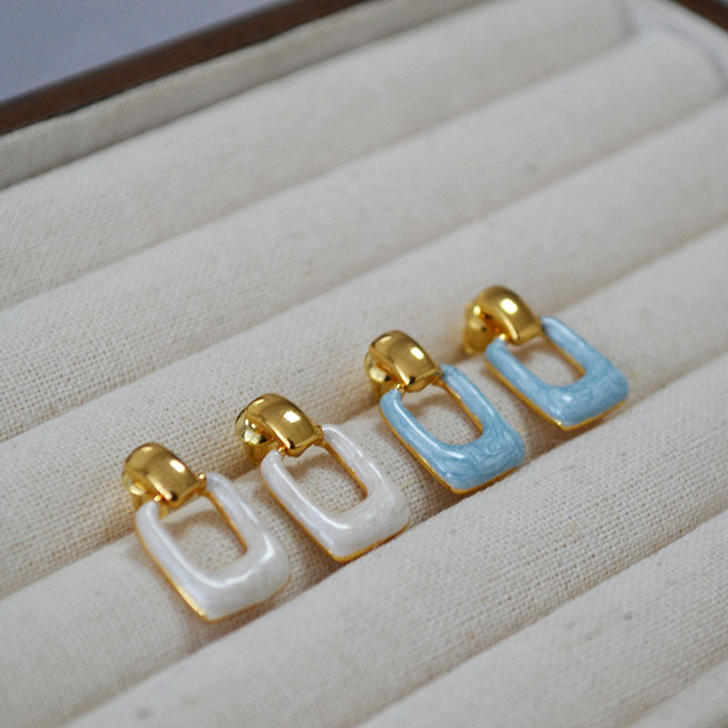 Stunning Gold Earring for Daily Wear