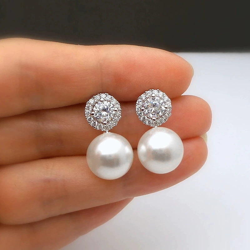 Romantic Pearl Earring for Special Moments