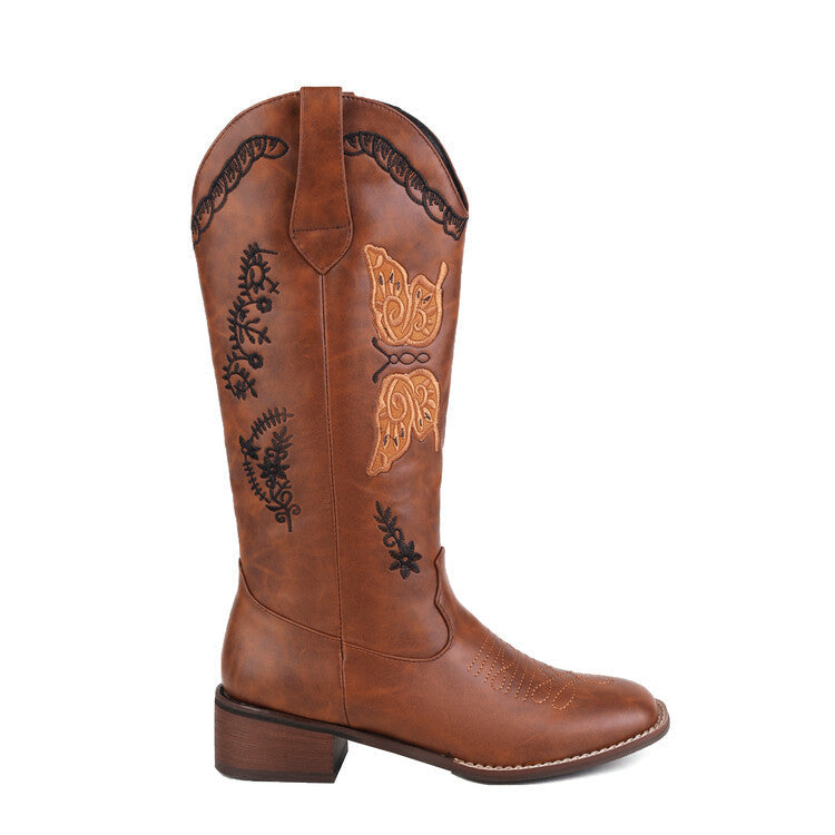 Graceful Orthopedic Boots for Modern Look