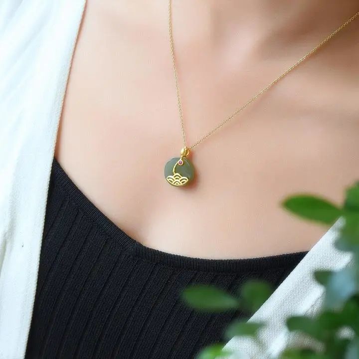 Romantic Silver Piece for Special Moments