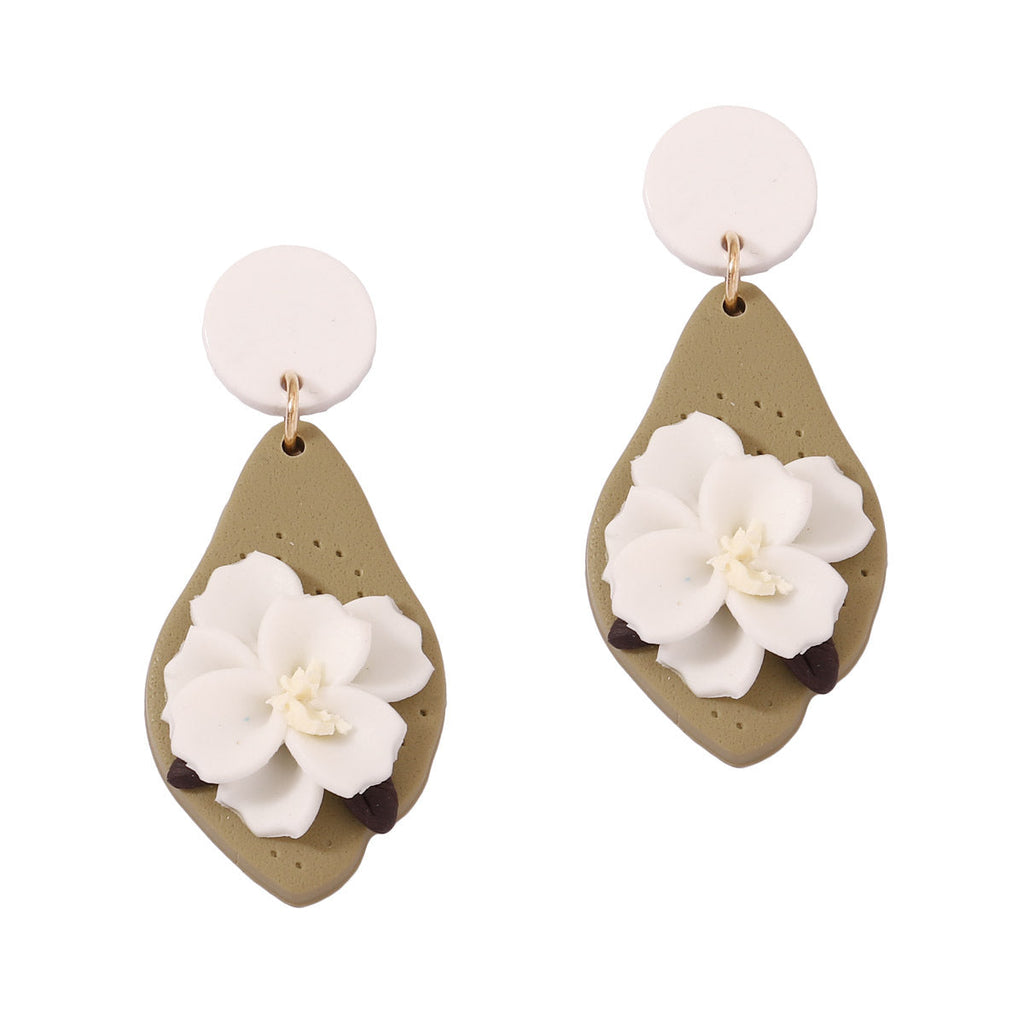 Romantic Earring for Special Moments