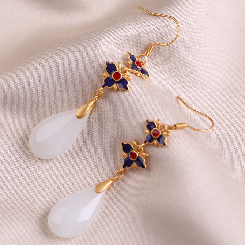 Charming Earring for Any Occasion