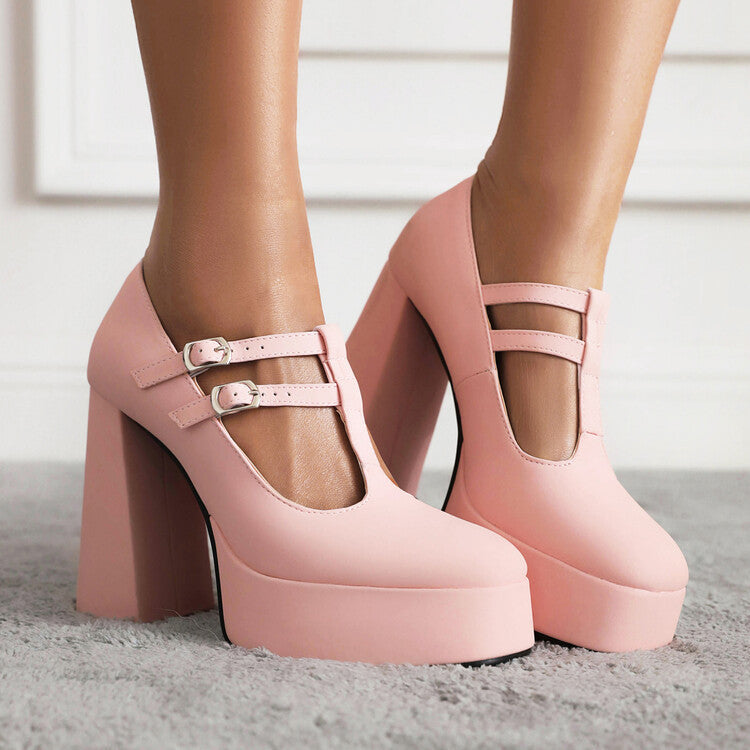 Graceful Orthopedic Sandals for Modern Look