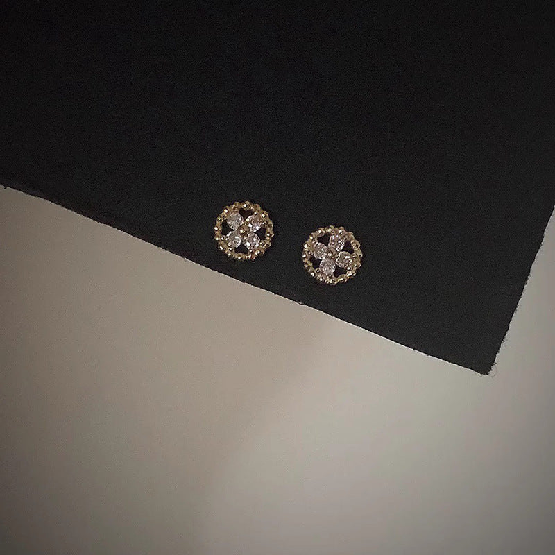 Beautiful Earring with Unique Style