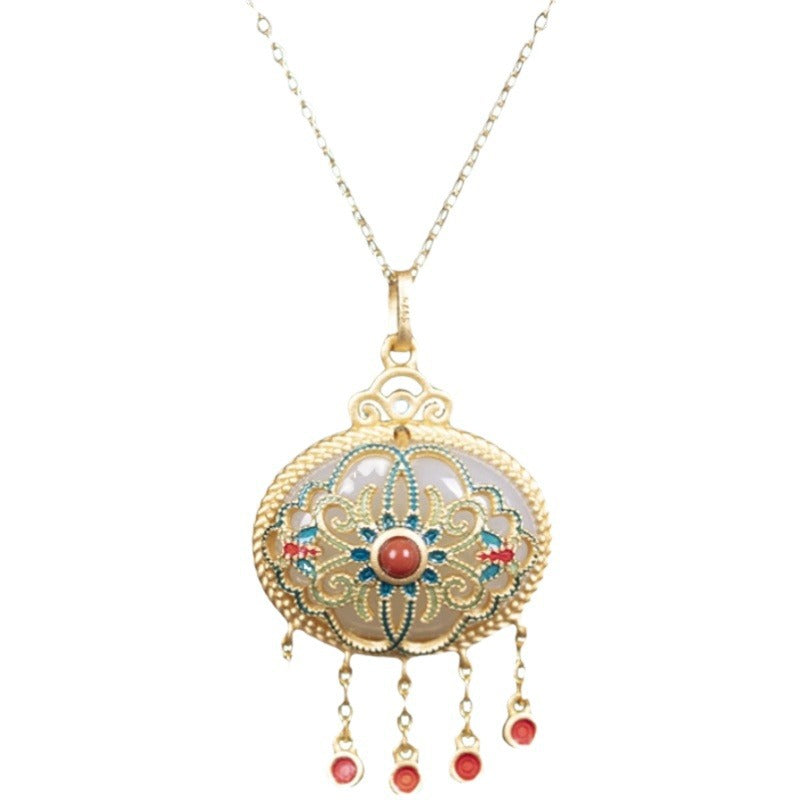 Beautiful Gold Set with Unique Style