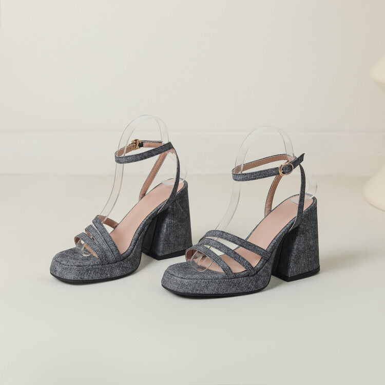 Graceful Orthopedic Sandals for Modern Look