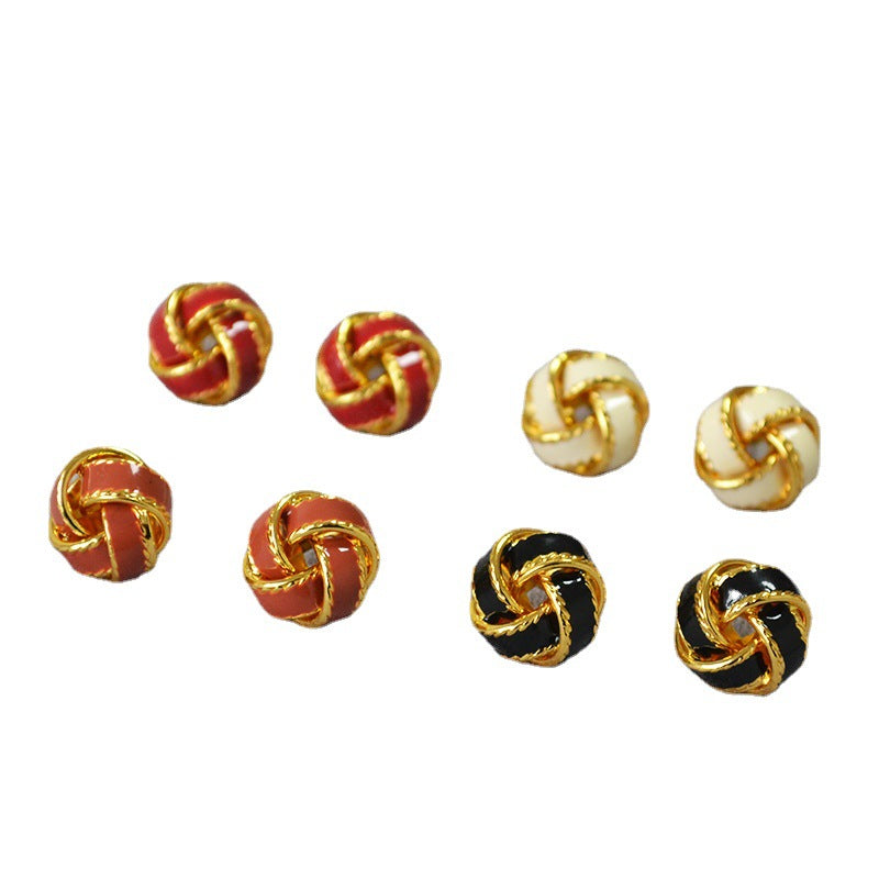Beautiful Gold Earring with Unique Style