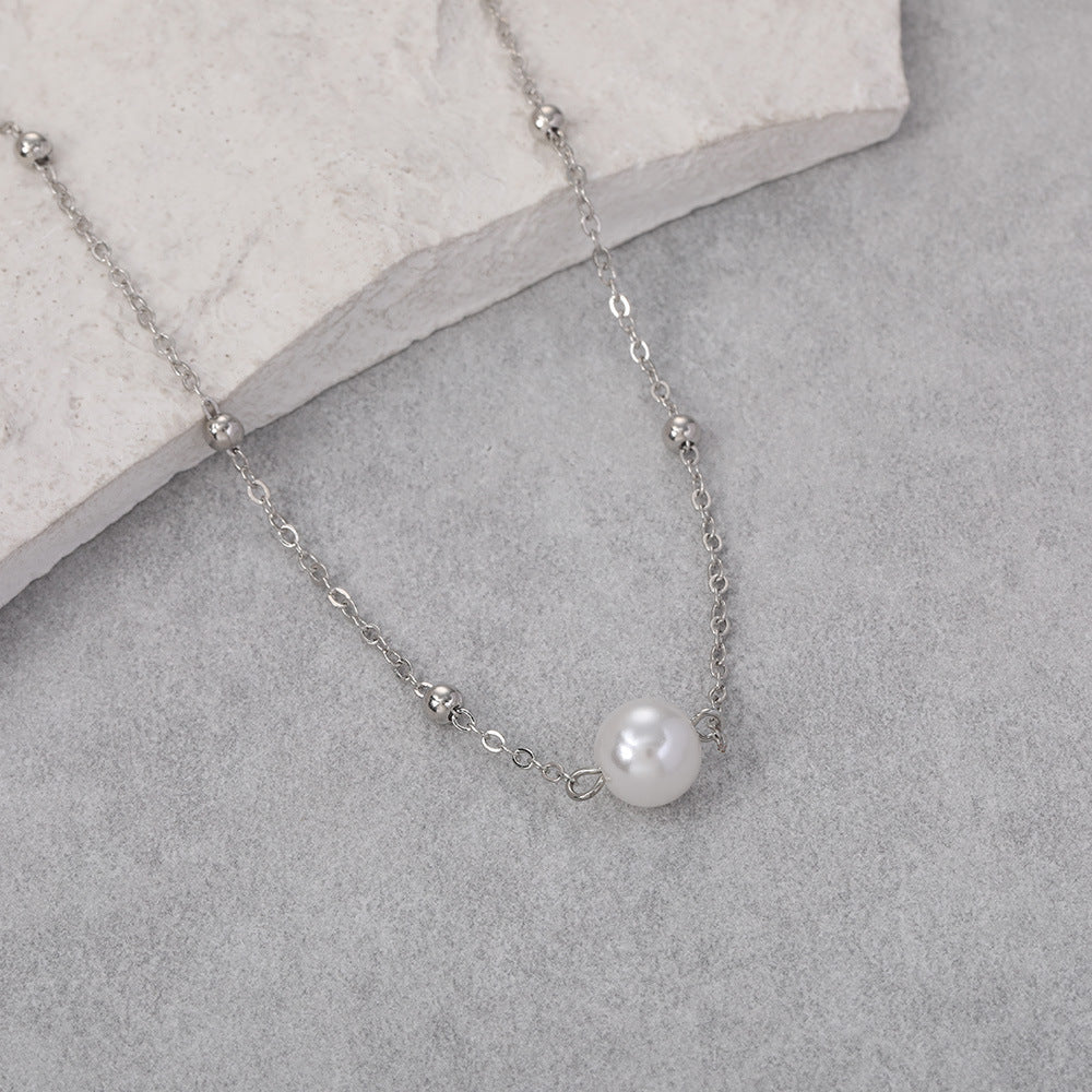 Classic Pearl Necklace with Timeless Appeal