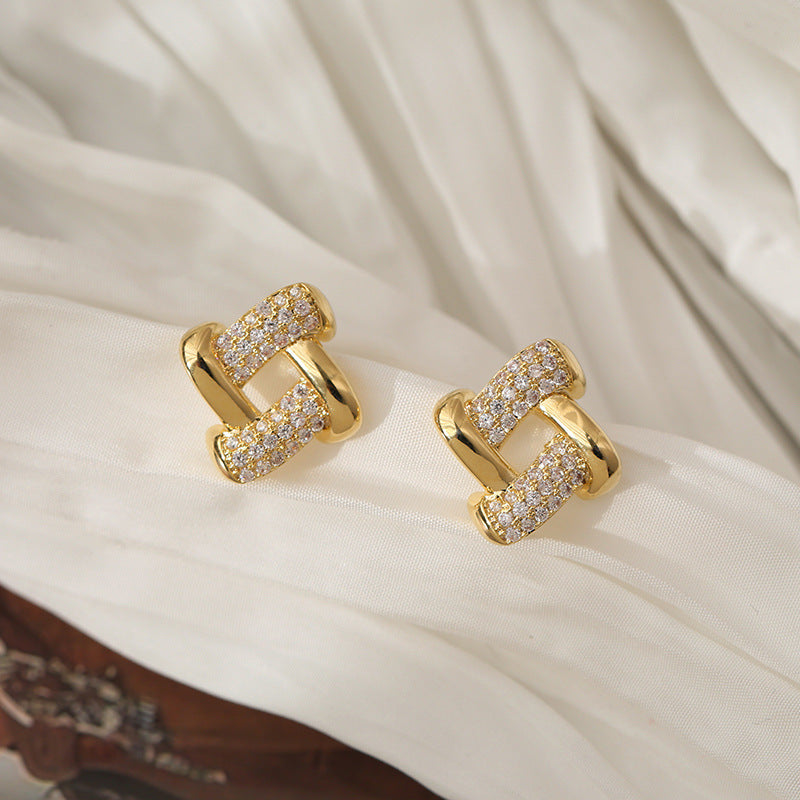 Stunning Earring for Daily Wear