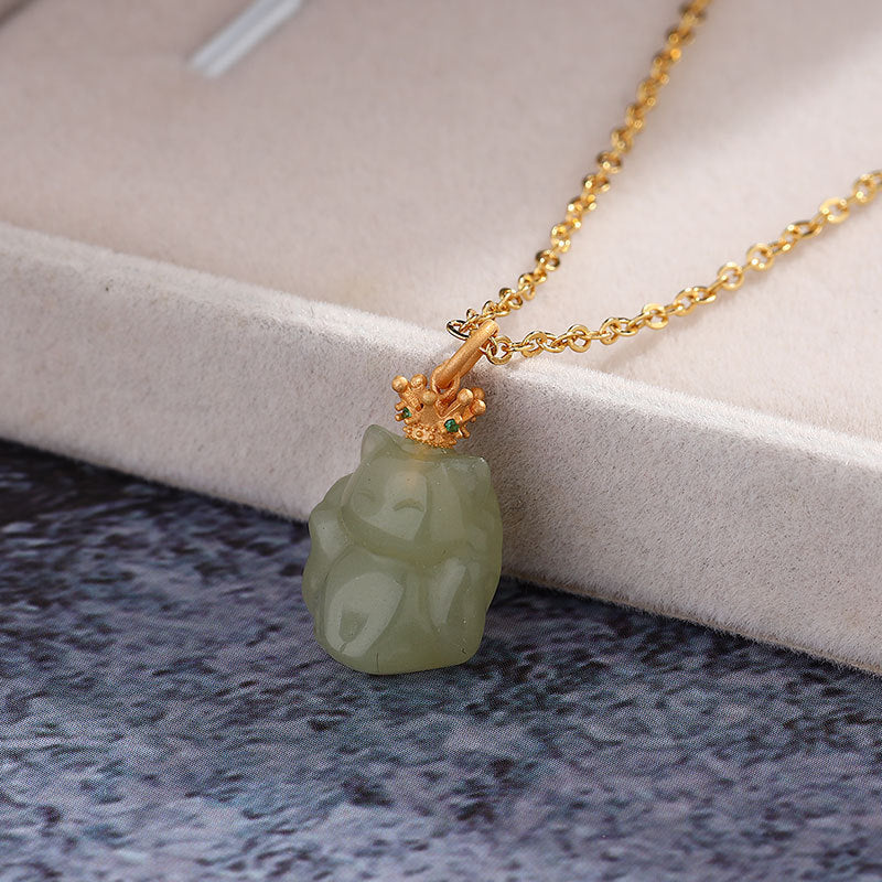 Beautiful Gold Necklace with Unique Style