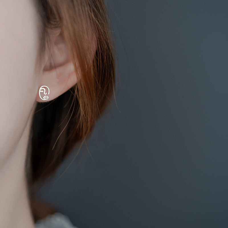 Charming Earring for Any Occasion