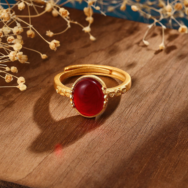 Charming Gold Ring for Any Occasion