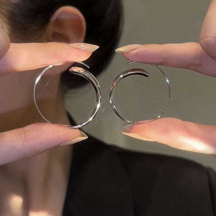 Elegant Earring for Every Occasion