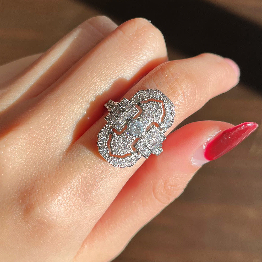 Beautiful Bracelet with Unique Style