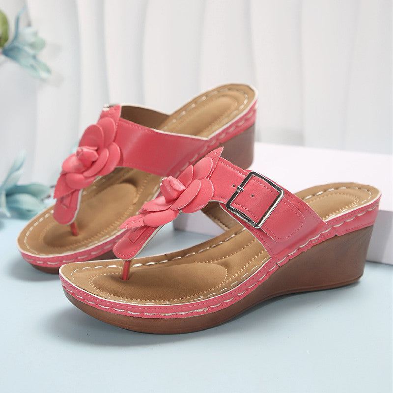 Graceful Orthopedic Sandals for Modern Look