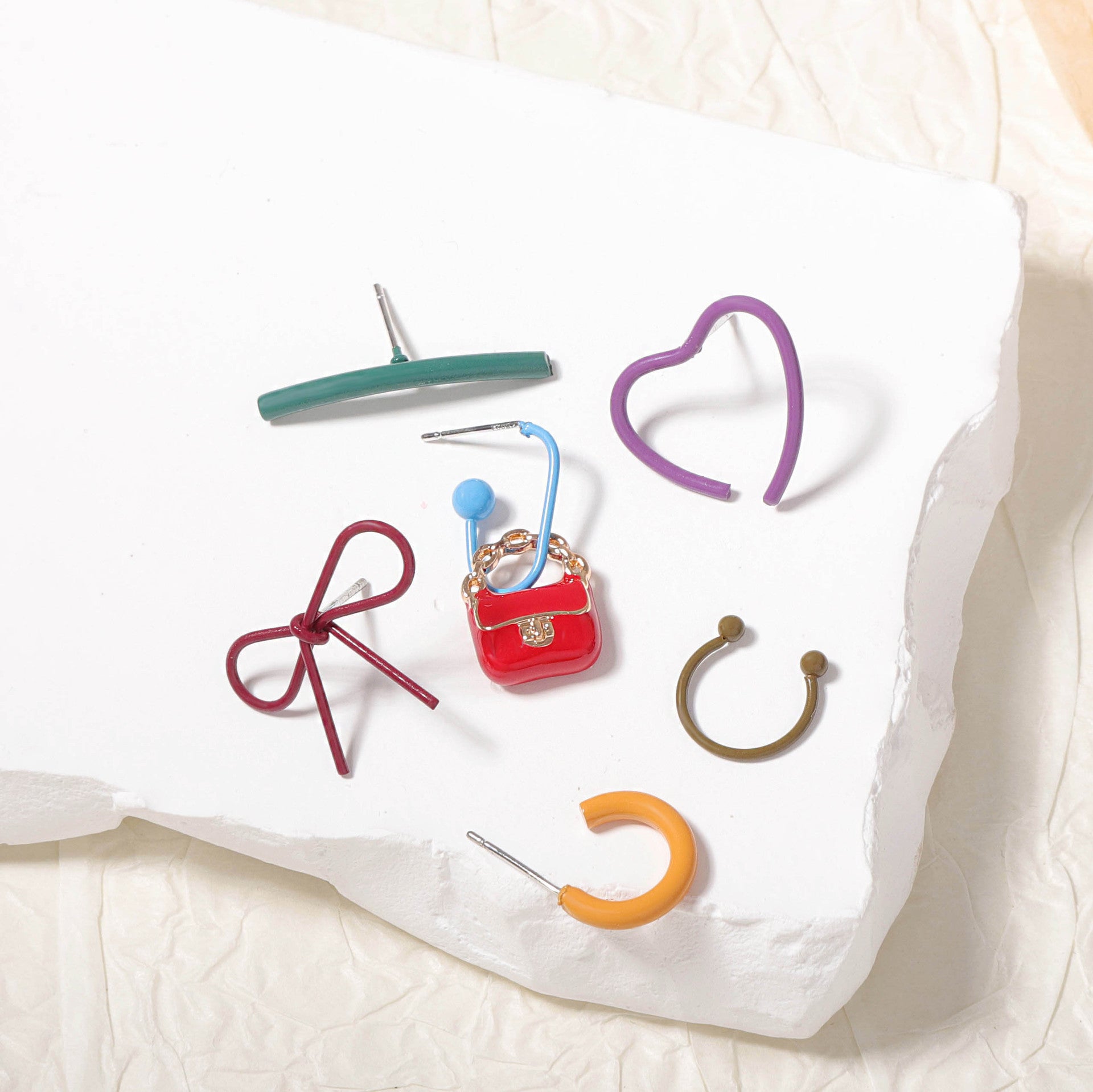 Charming Earring for Any Occasion