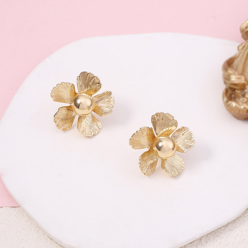 Classic Earring with Timeless Appeal