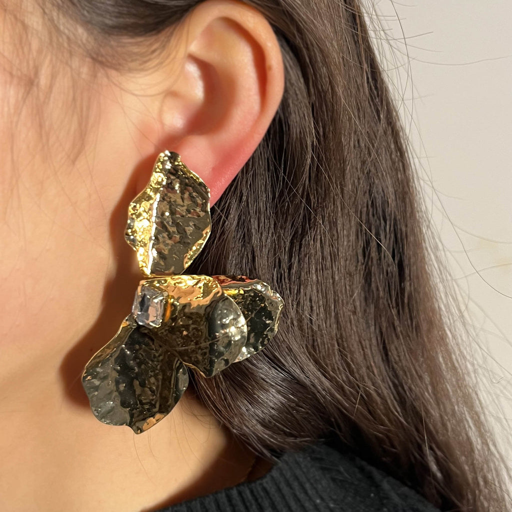 Romantic Earring for Special Moments