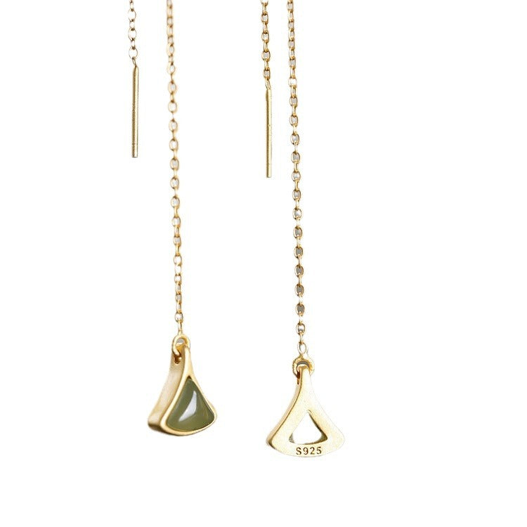 Charming Silver Earring for Any Occasion