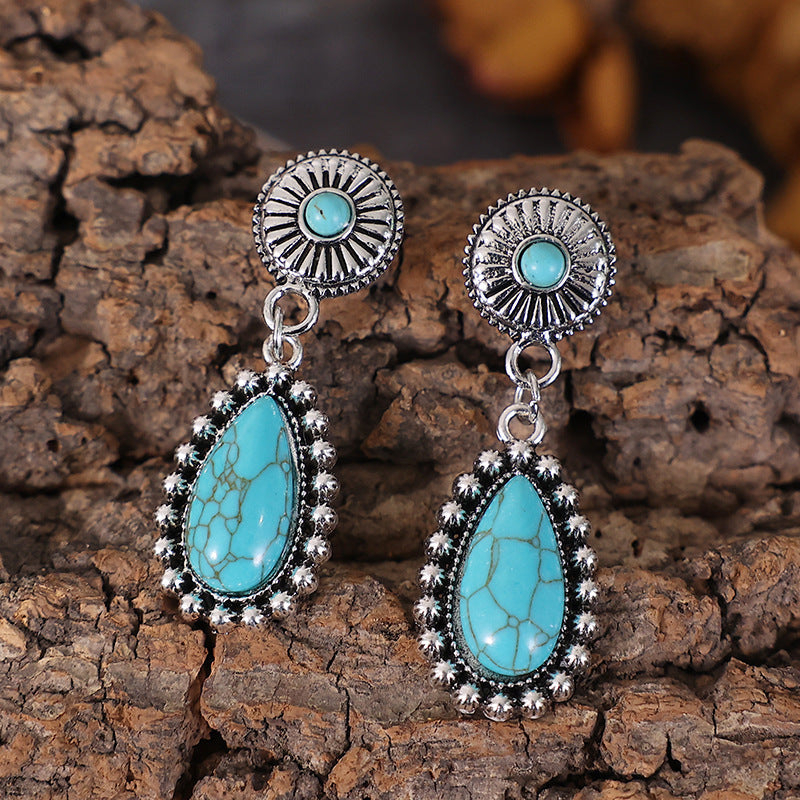 Romantic Earring for Special Moments