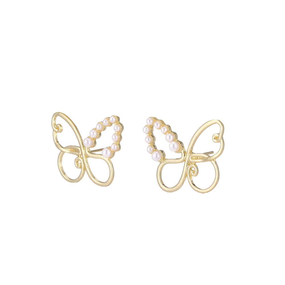 Romantic Gold Earring for Special Moments