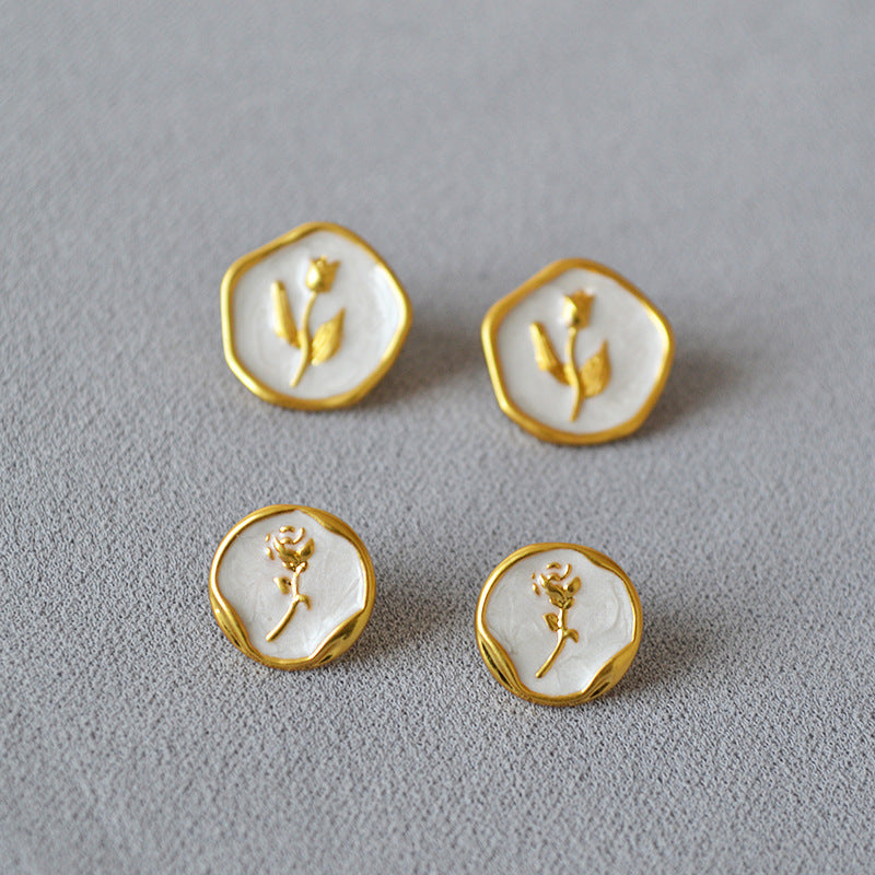 Vintage Handmade Gold Earring