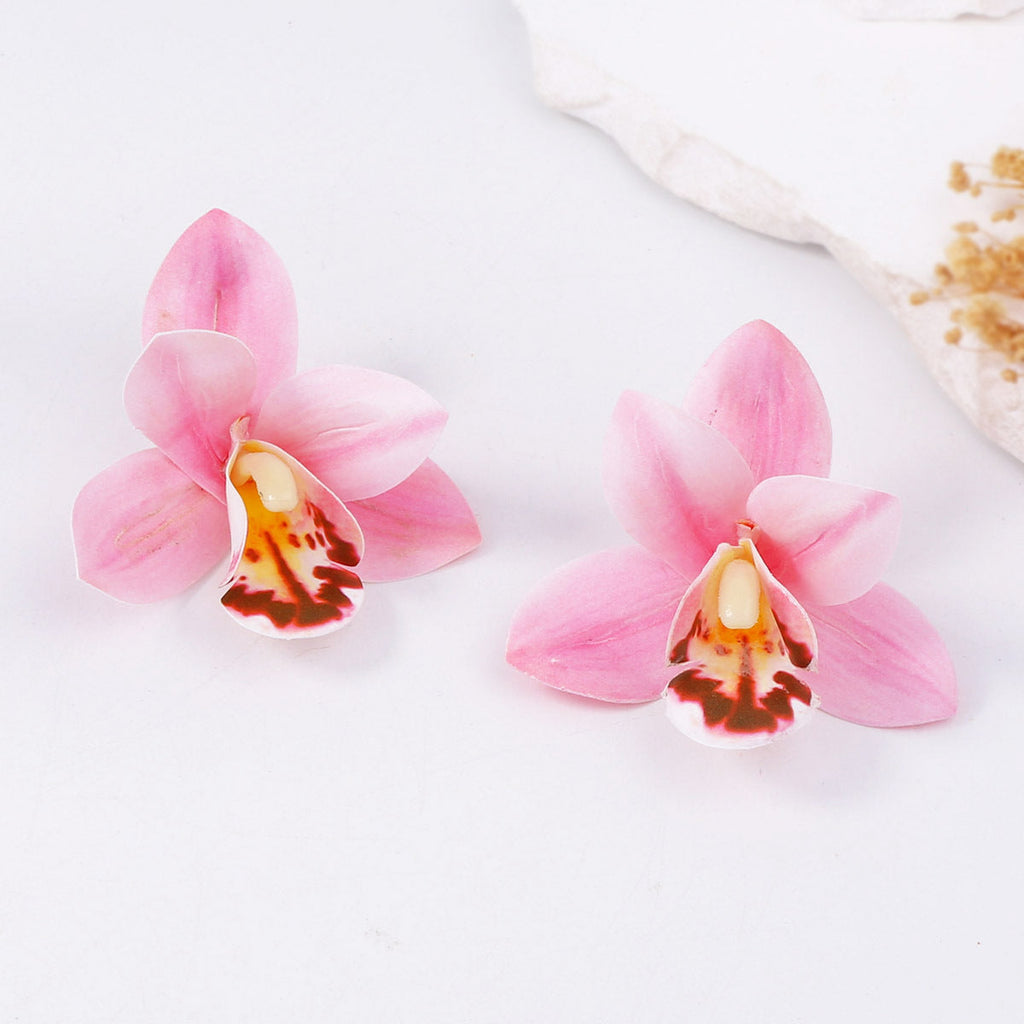 Charming Piece for Any Occasion