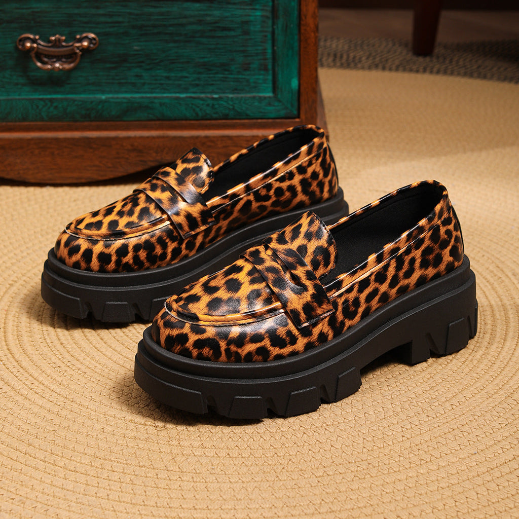 Classic Orthopedic Shoes with Timeless Style