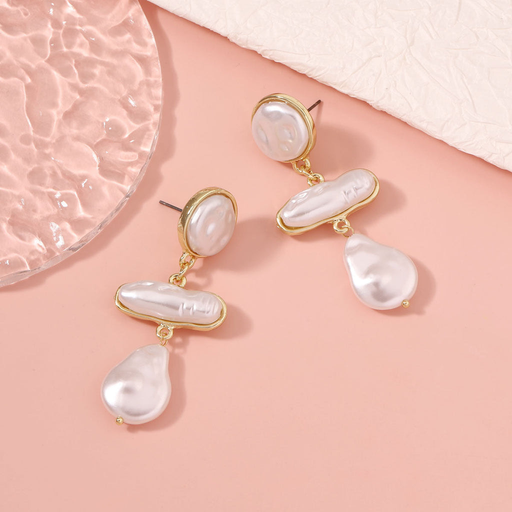 Stunning Pearl Earring for Daily Wear