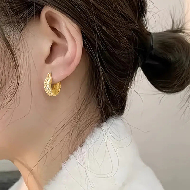 Romantic Earring for Special Moments