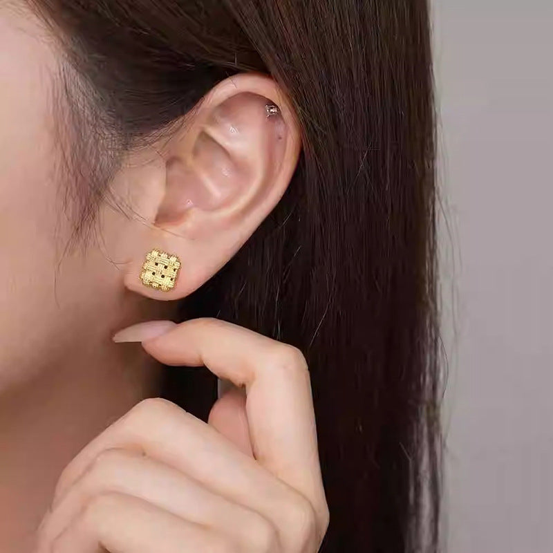 Beautiful Earring with Unique Style
