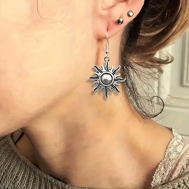 Charming Silver Earring for Any Occasion