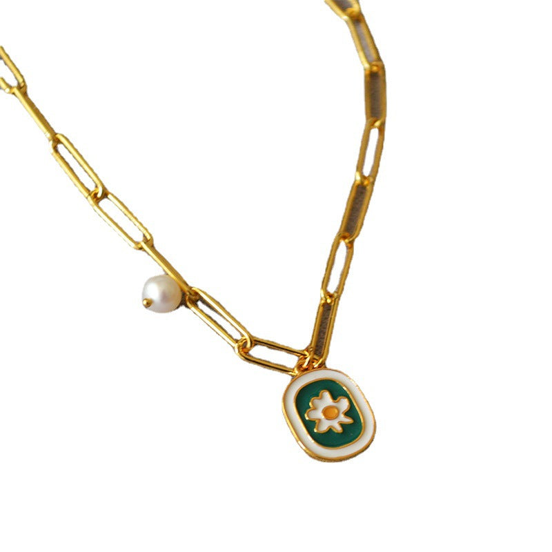 Stunning Necklace for Daily Wear