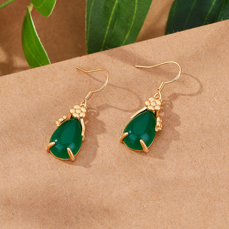 Beautiful Gold Earring with Unique Style