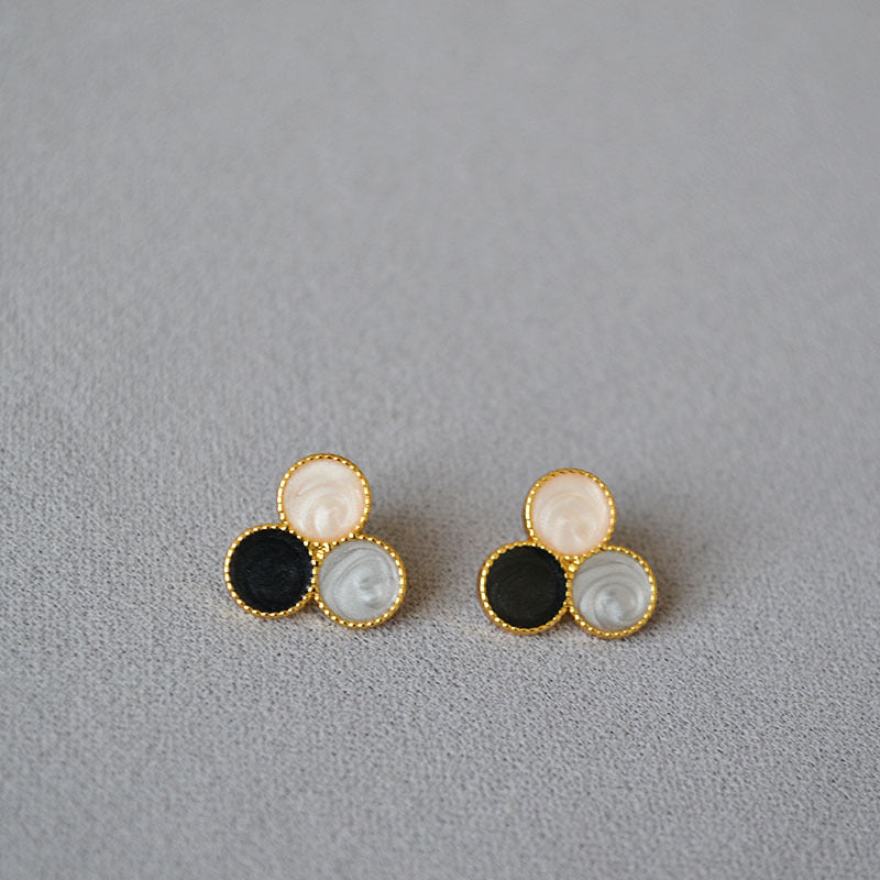 Classic Silver Earring with Timeless Appeal