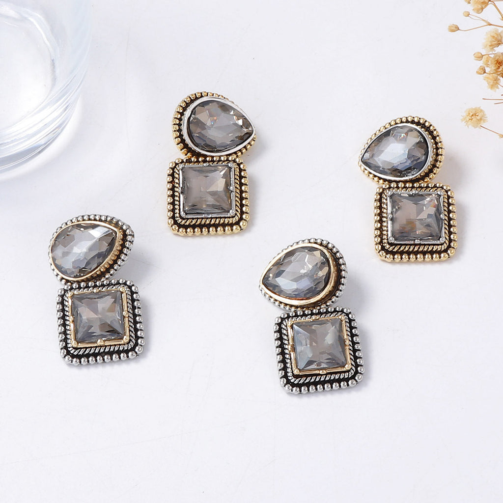 Charming Piece for Any Occasion