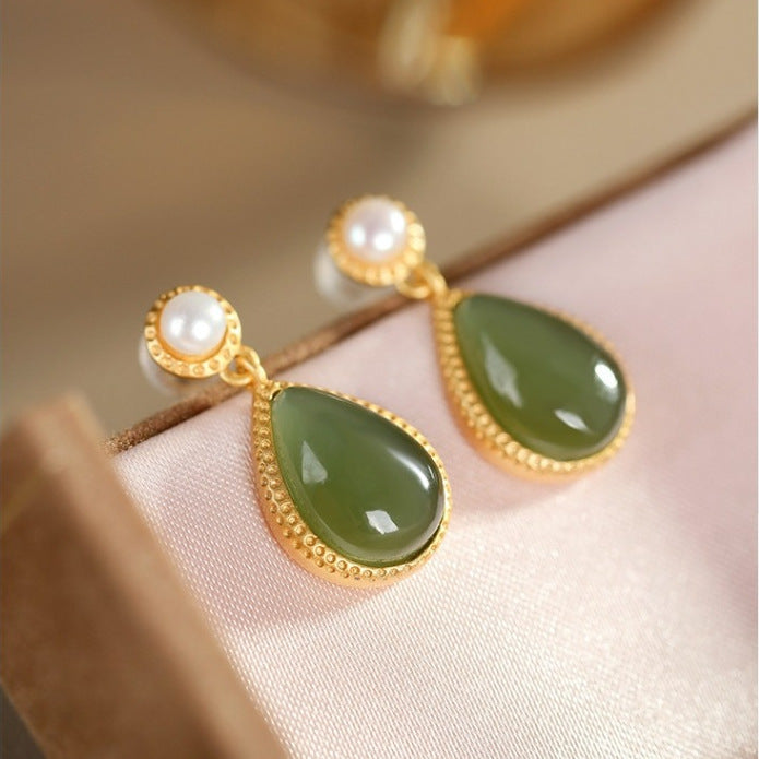 Beautiful Gold Earring with Unique Style