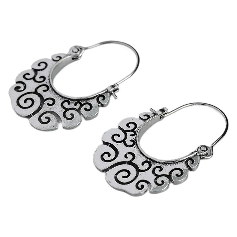 Charming Earring for Any Occasion