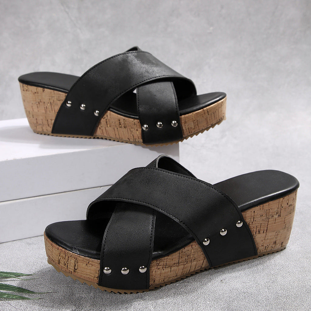 Graceful Orthopedic Sandals for Modern Look