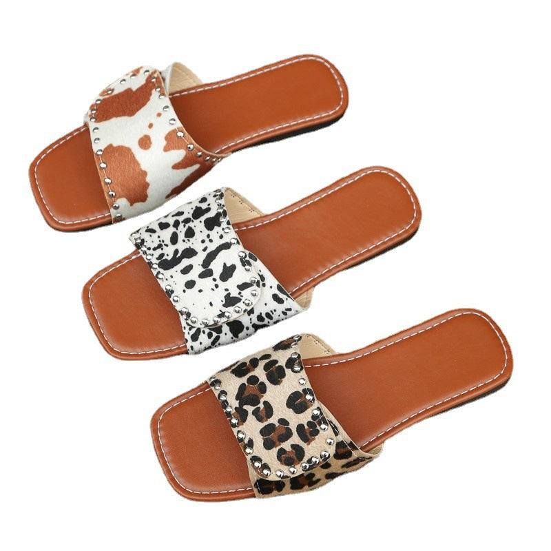 Chic Orthopedic Shoes with Unique Design