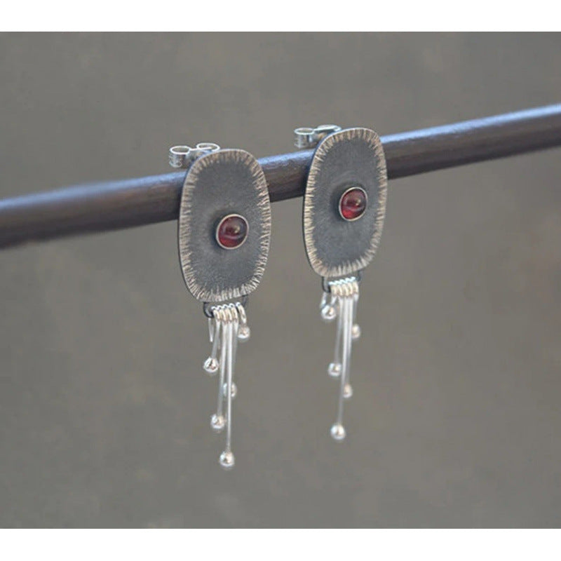Classic Pendant with Timeless Appeal