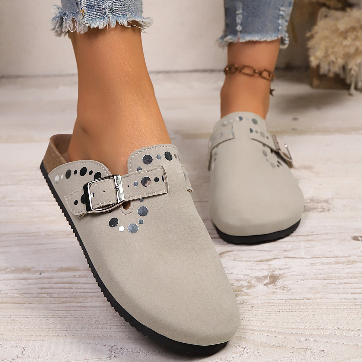 Graceful Orthopedic Shoes for Modern Look
