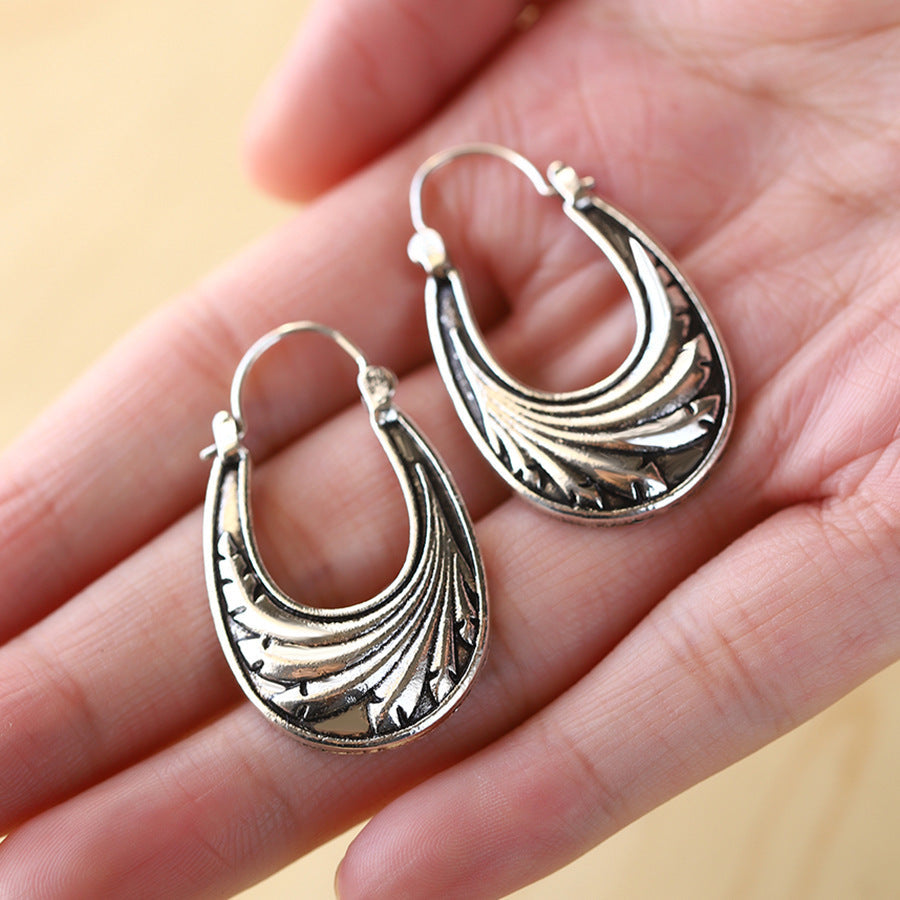 Charming Earring for Any Occasion
