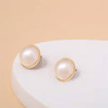 Charming Gold Earring for Any Occasion