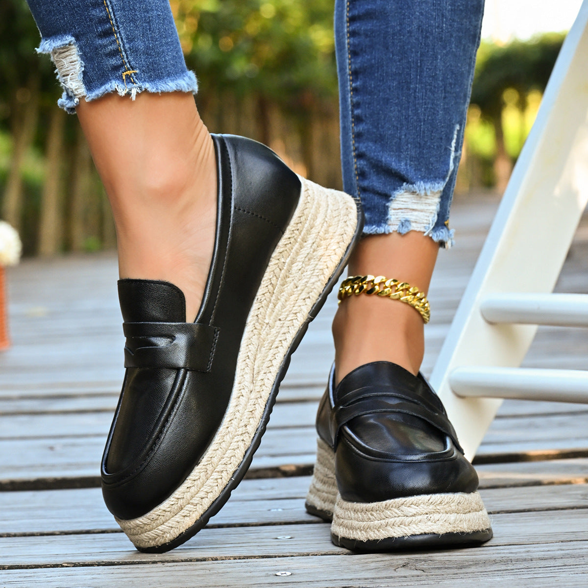 Graceful Orthopedic Shoes for Modern Look