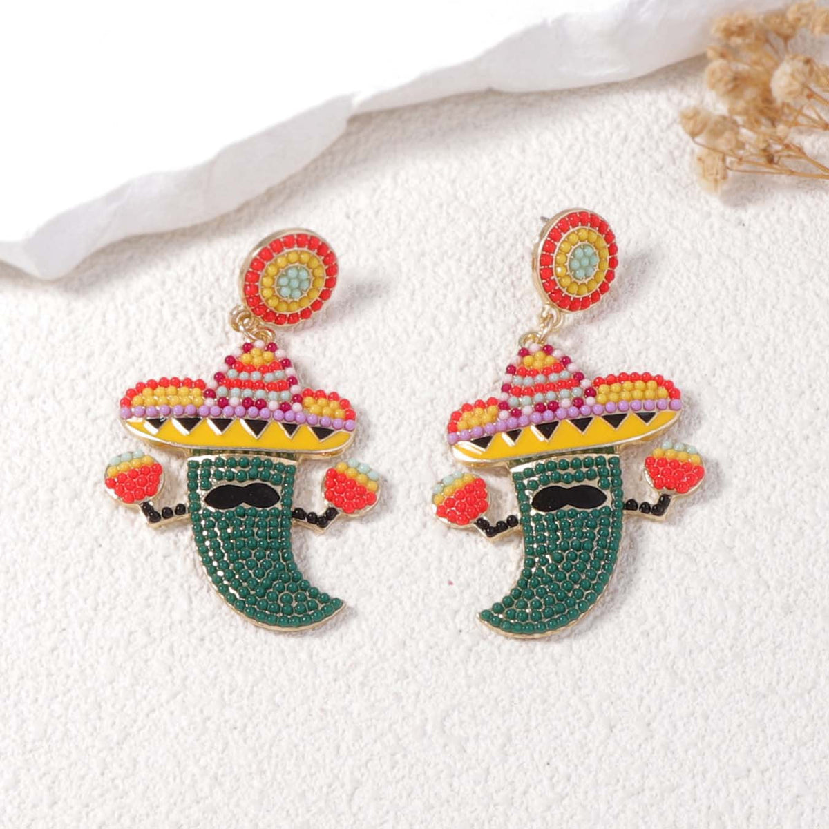 Charming Earring for Any Occasion