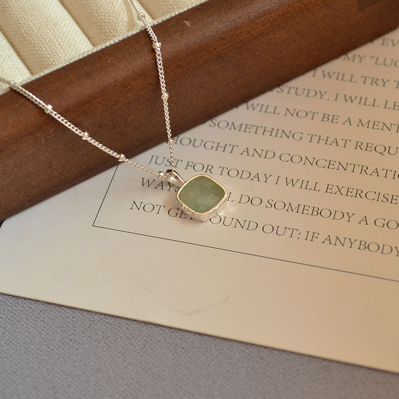Romantic Silver Necklace for Special Moments